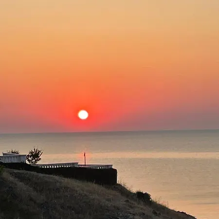 Sunrise شقة